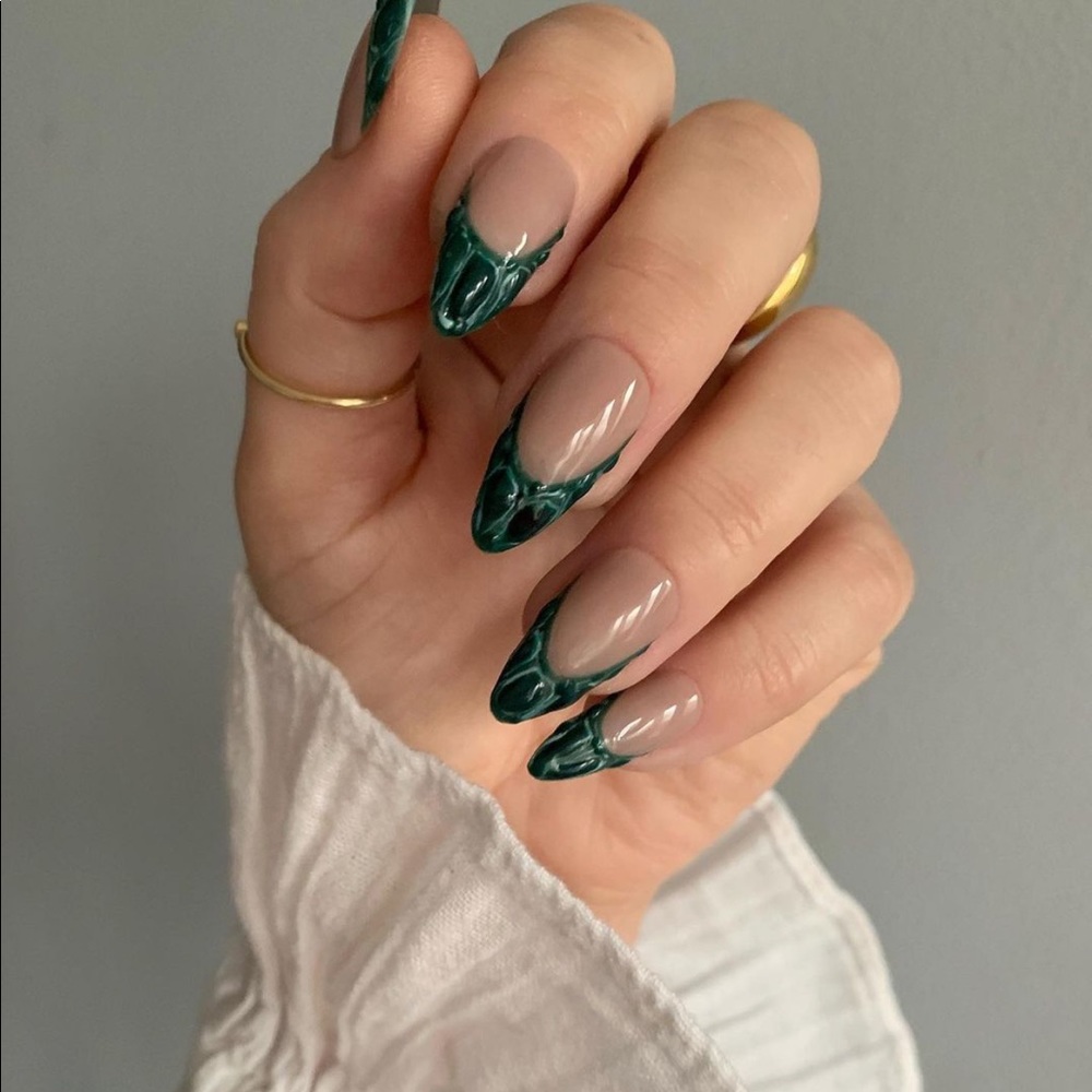 Meet your Posher, Dionisia